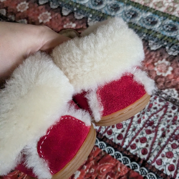 LL Bean Wicked Moccasin Slippers - Picture 6 of 6